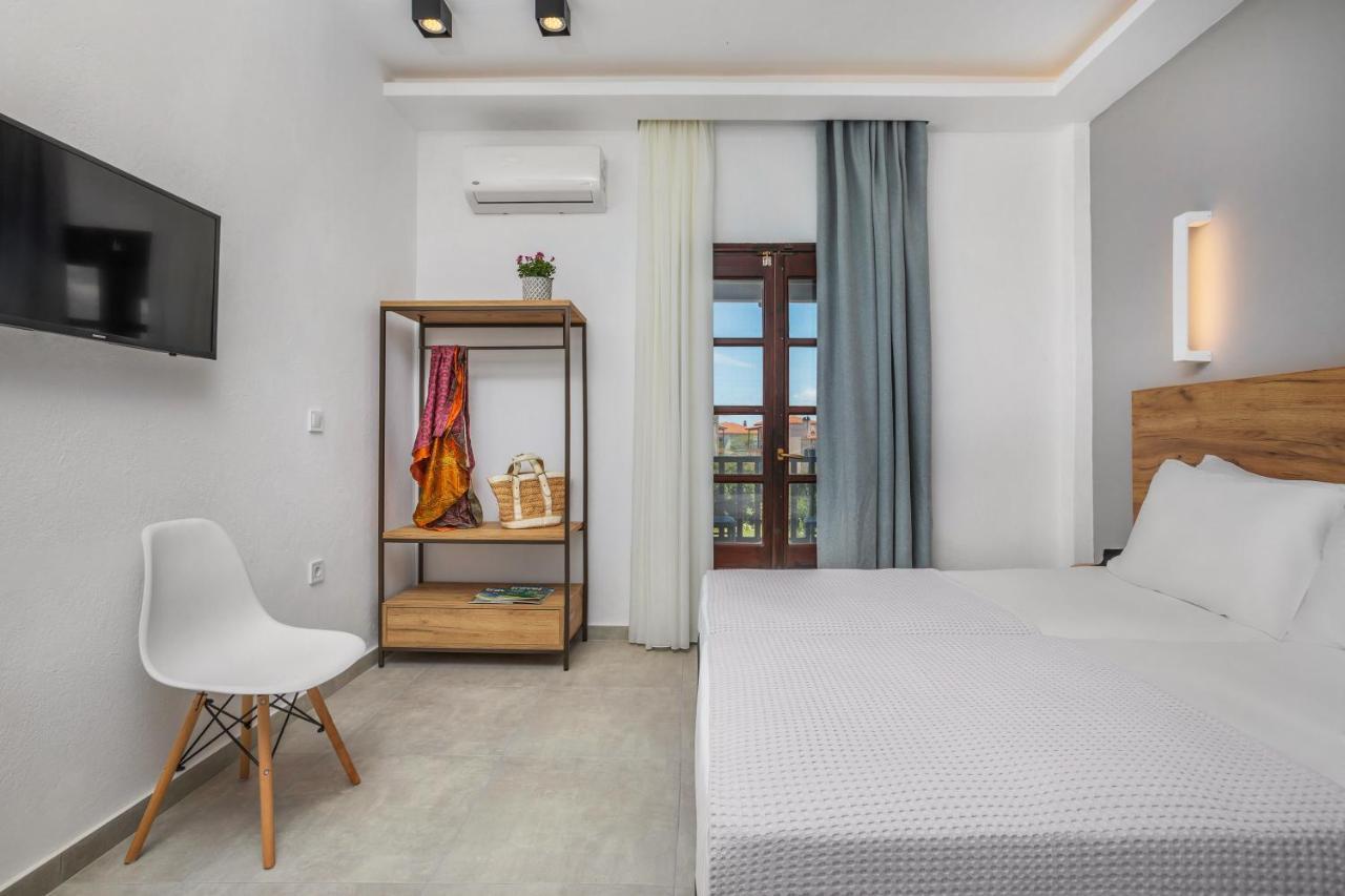 Eleon Suites Afitos Exterior foto